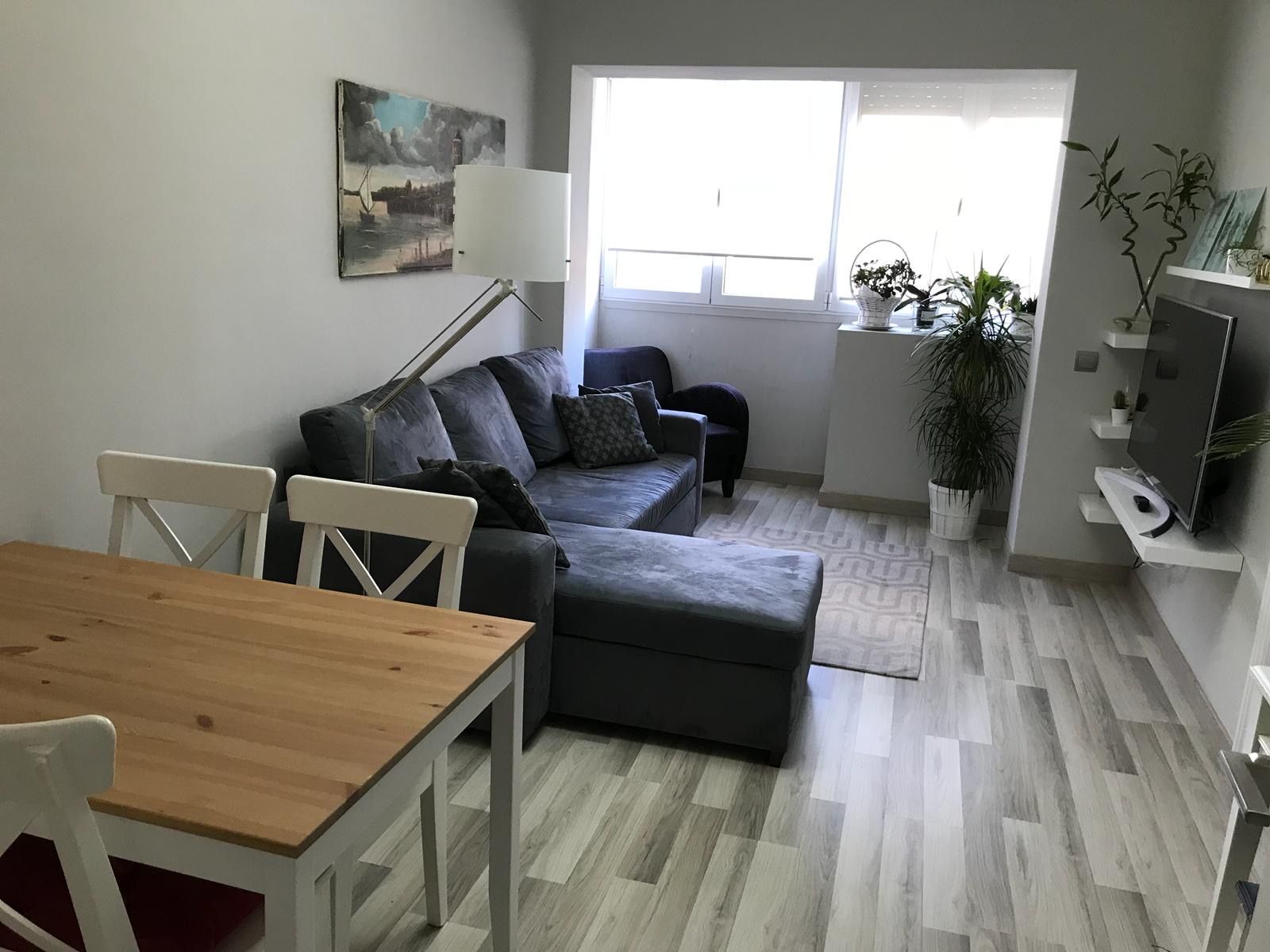 Flat to rent in Carrer de l'Empordà, Centre