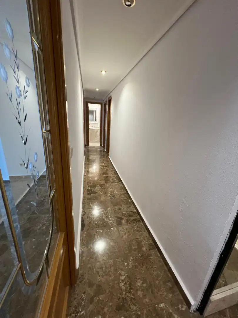 Wohnung zur Miete in Zaragoza mit Heizung, Ofen und Waschmaschine
