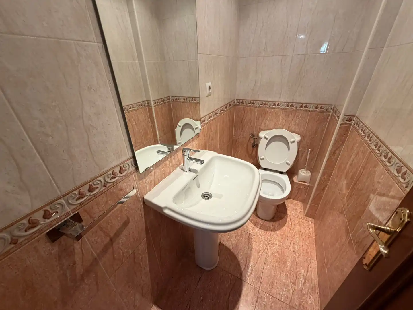 Flat for rent in Gran Passeig de Ronda, Instituts - Universitat