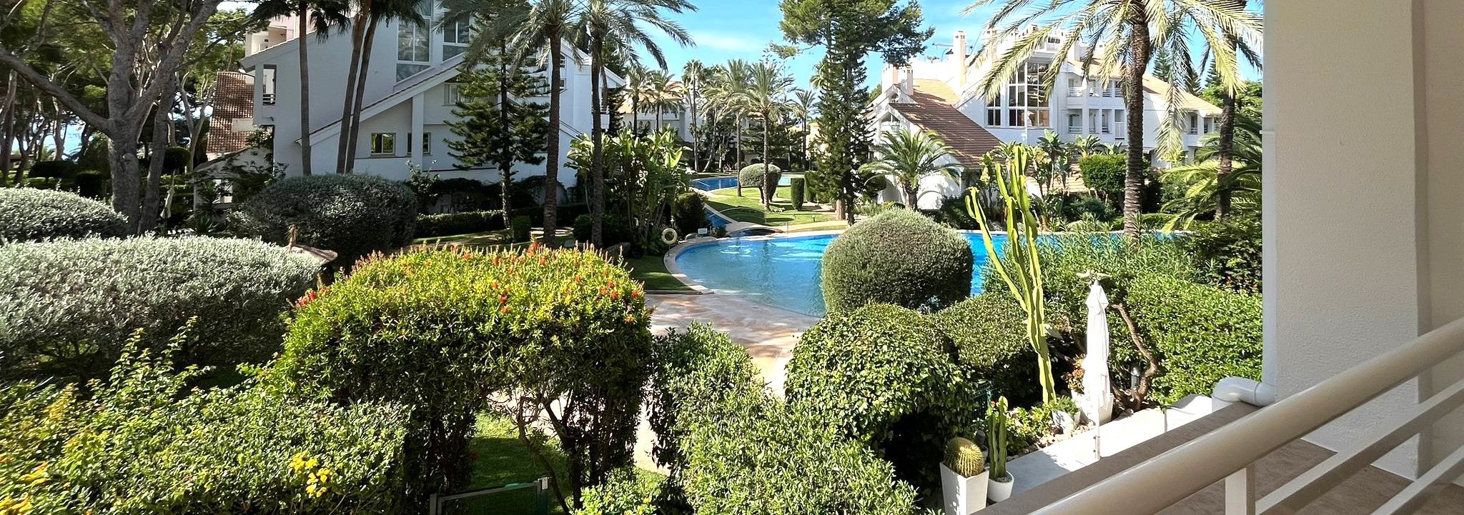 Jardí de Apartament de lloguer en Calvià amb Aire condicionat i Piscina comunitària