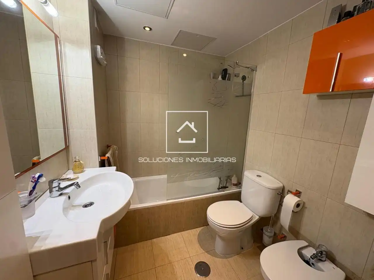 Baño de Piso en venta en Rivas-Vaciamadrid con Aire acondicionado