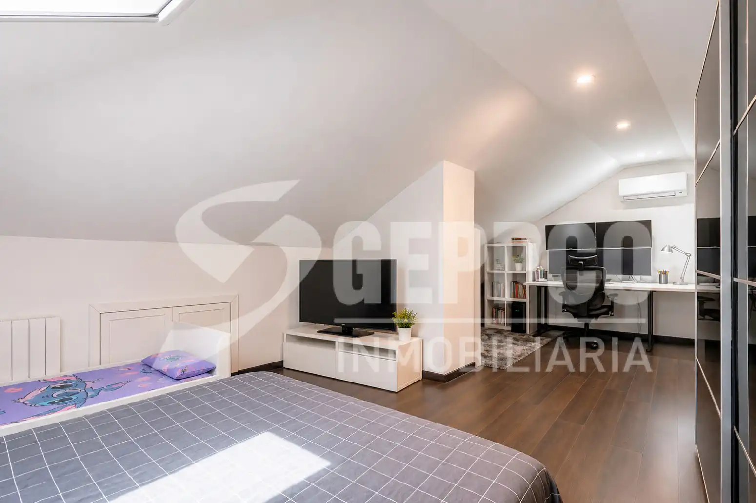 Dúplex en venta en Villalbilla con Aire acondicionado