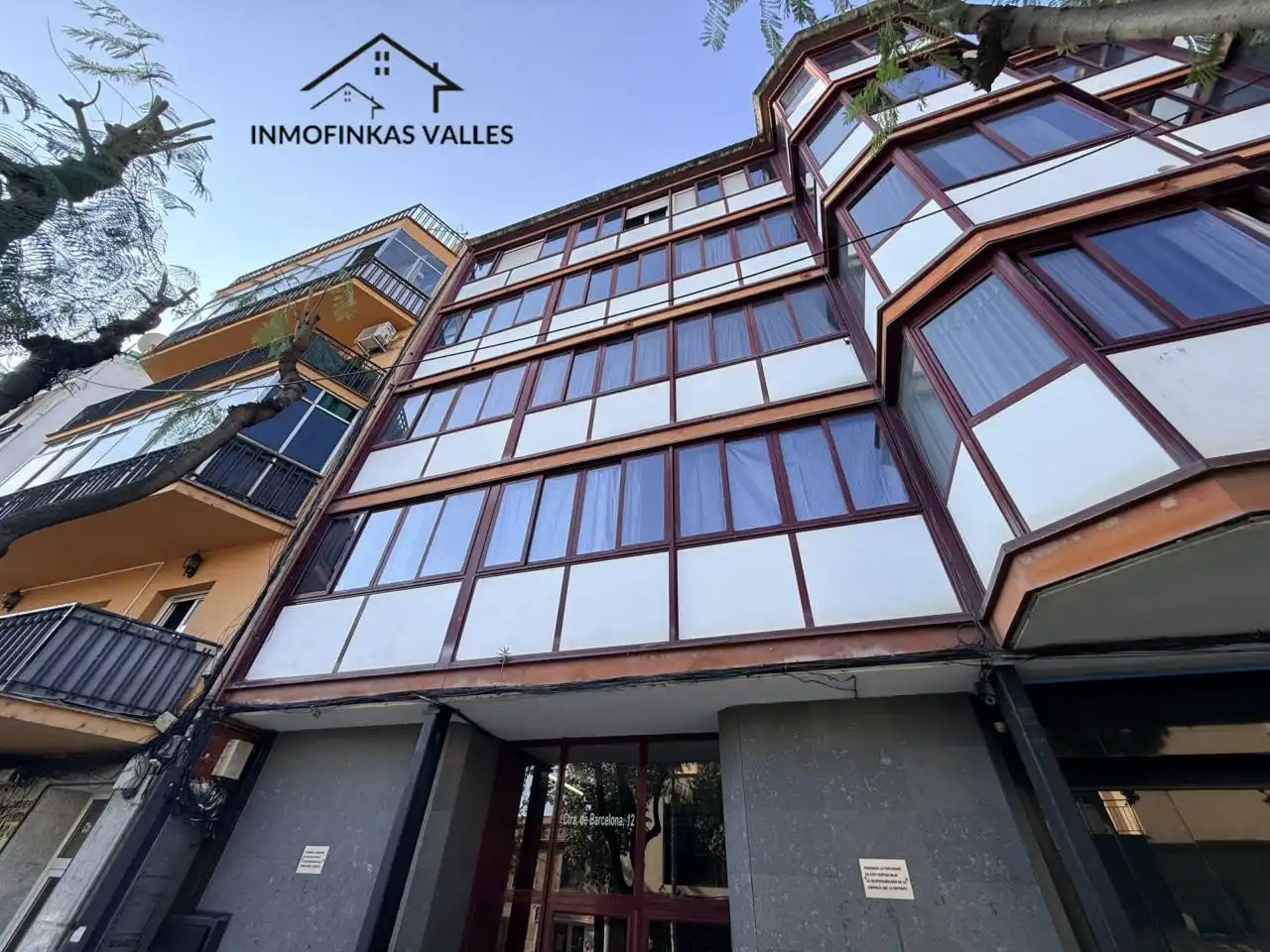 Exterior view of Flat for sale in Sant Andreu de la Barca, Barcelona