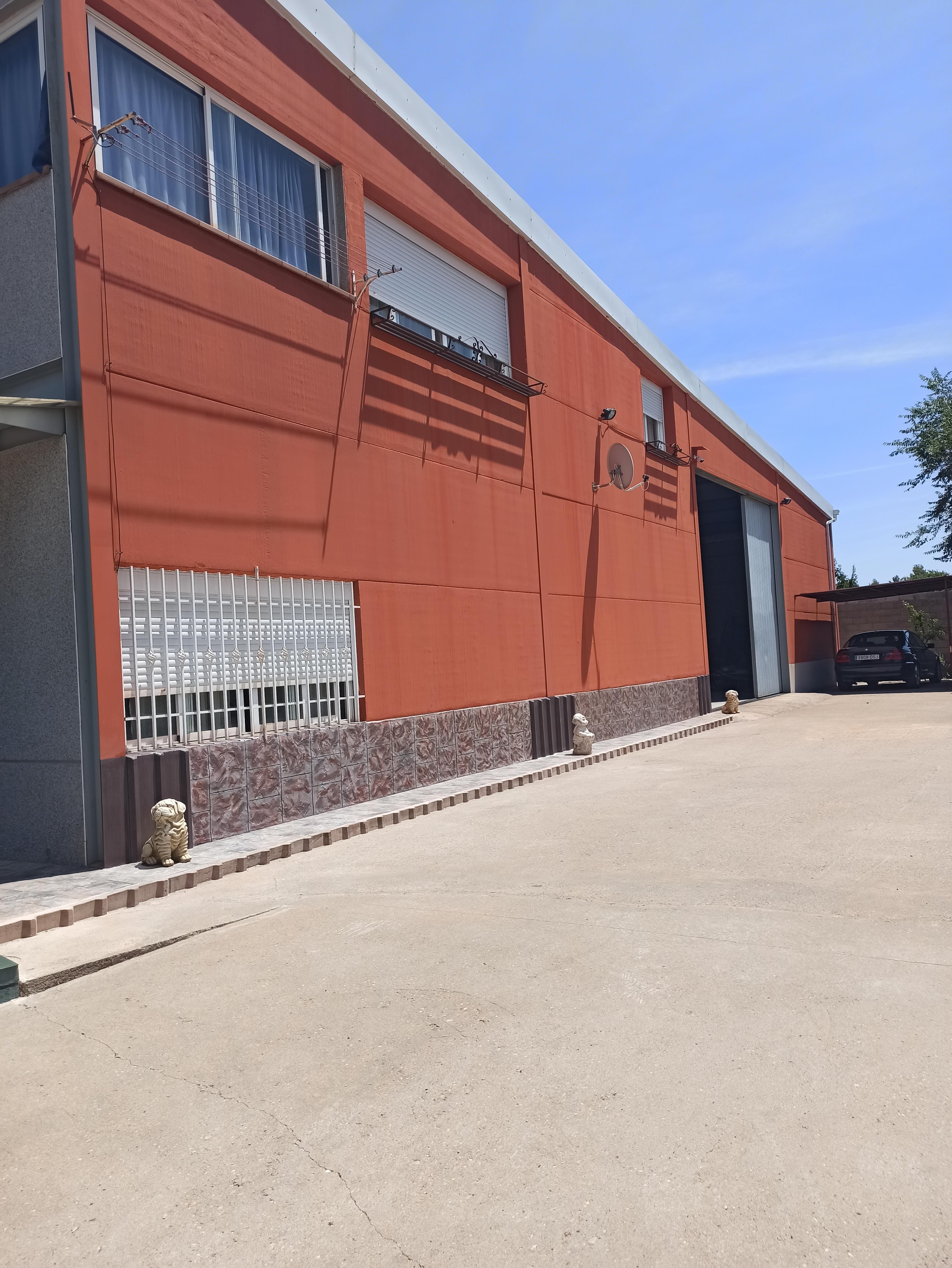 Exterior view of House or chalet for sale in Barajas de Melo  with Air Conditioner and Terrace