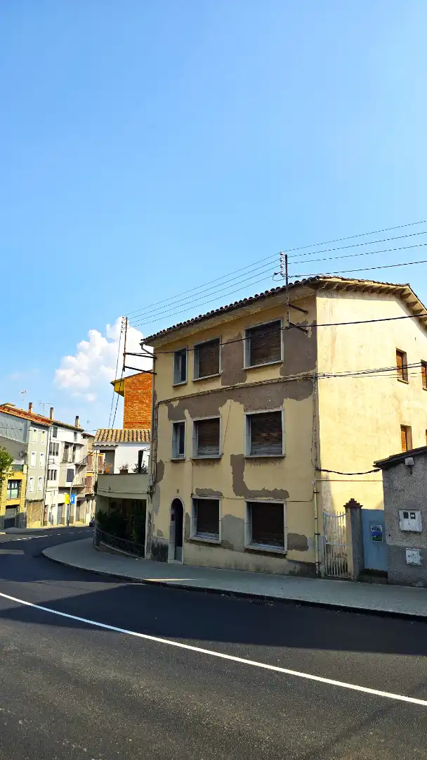 Exterior view of Buildings for sale in Torelló