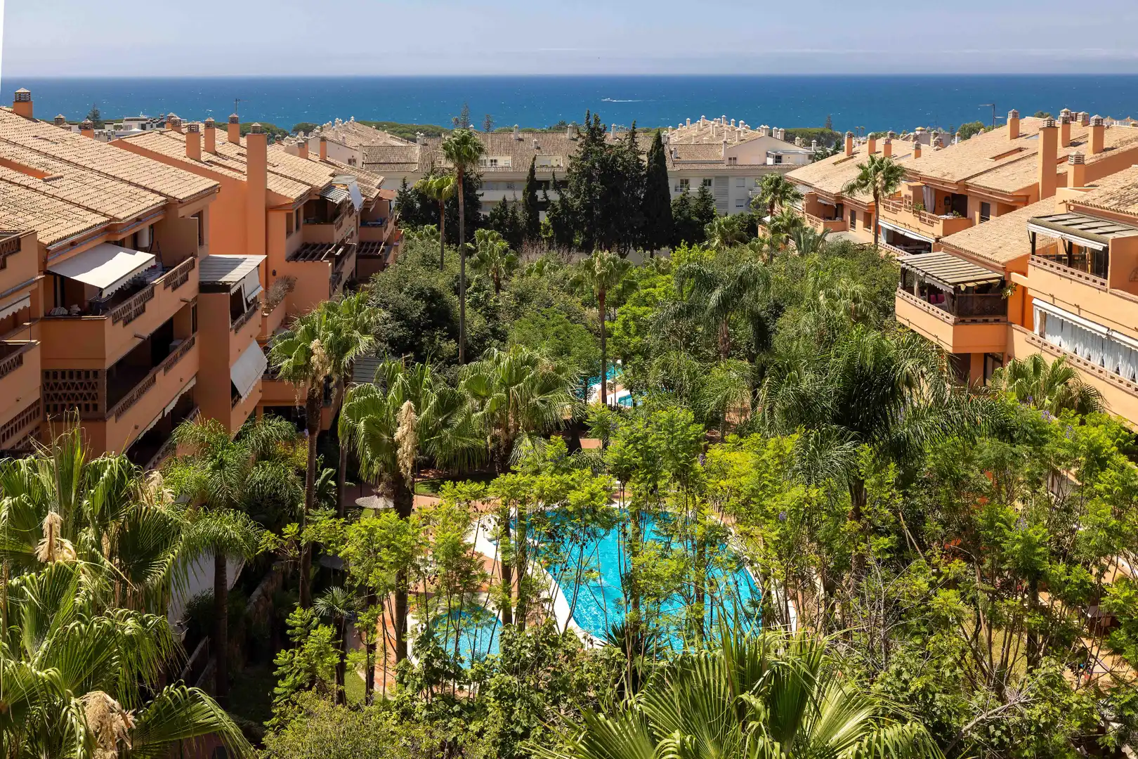 Exterior view of Ground floor for sale in Marbella  with Air Conditioner, Heating and Private garden
