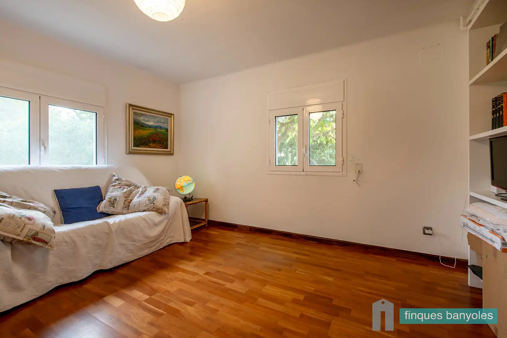 Bedroom of Houses for sale in Banyoles  with Air Conditioner, Heating and Private garden