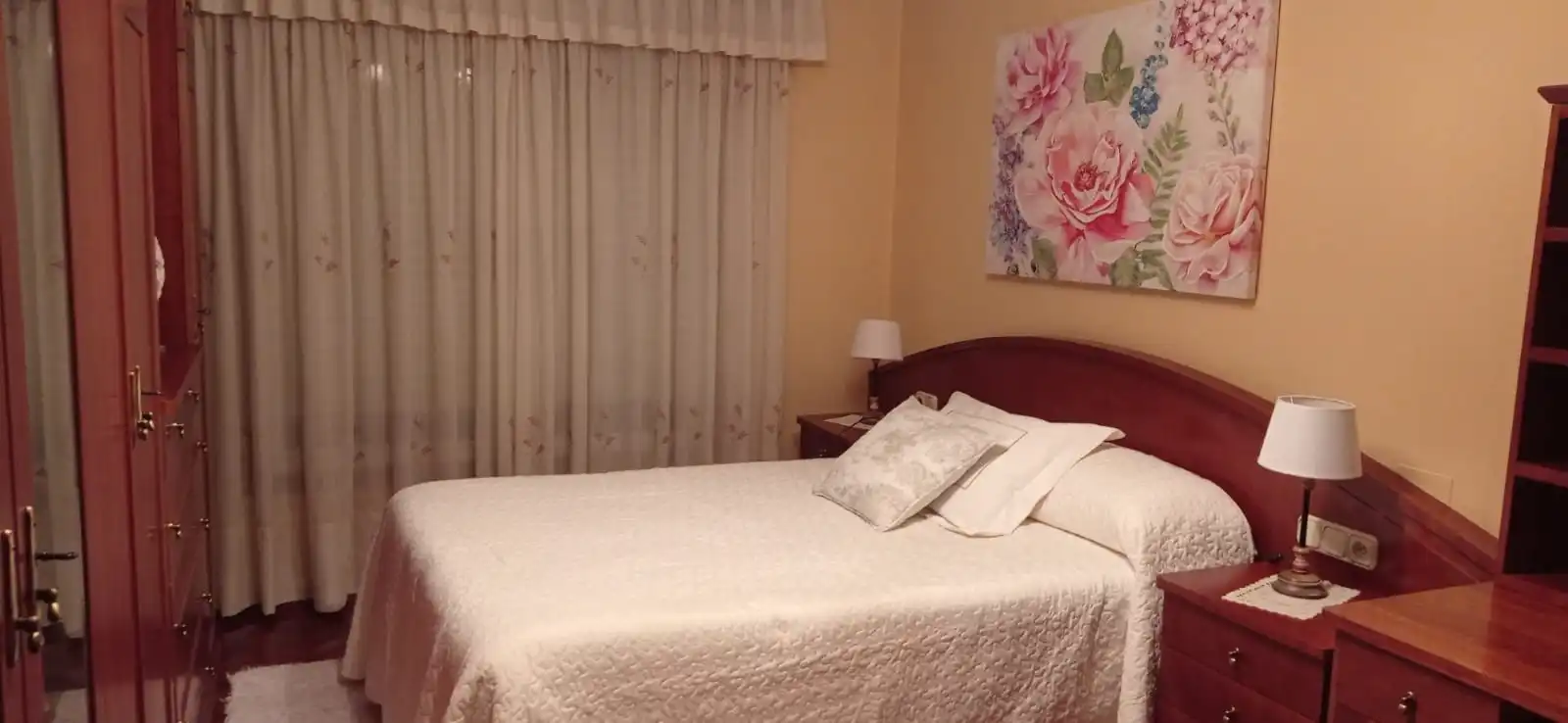 Habitación de Piso de alquiler en Carballo con Calefacción, Trastero y Amueblado