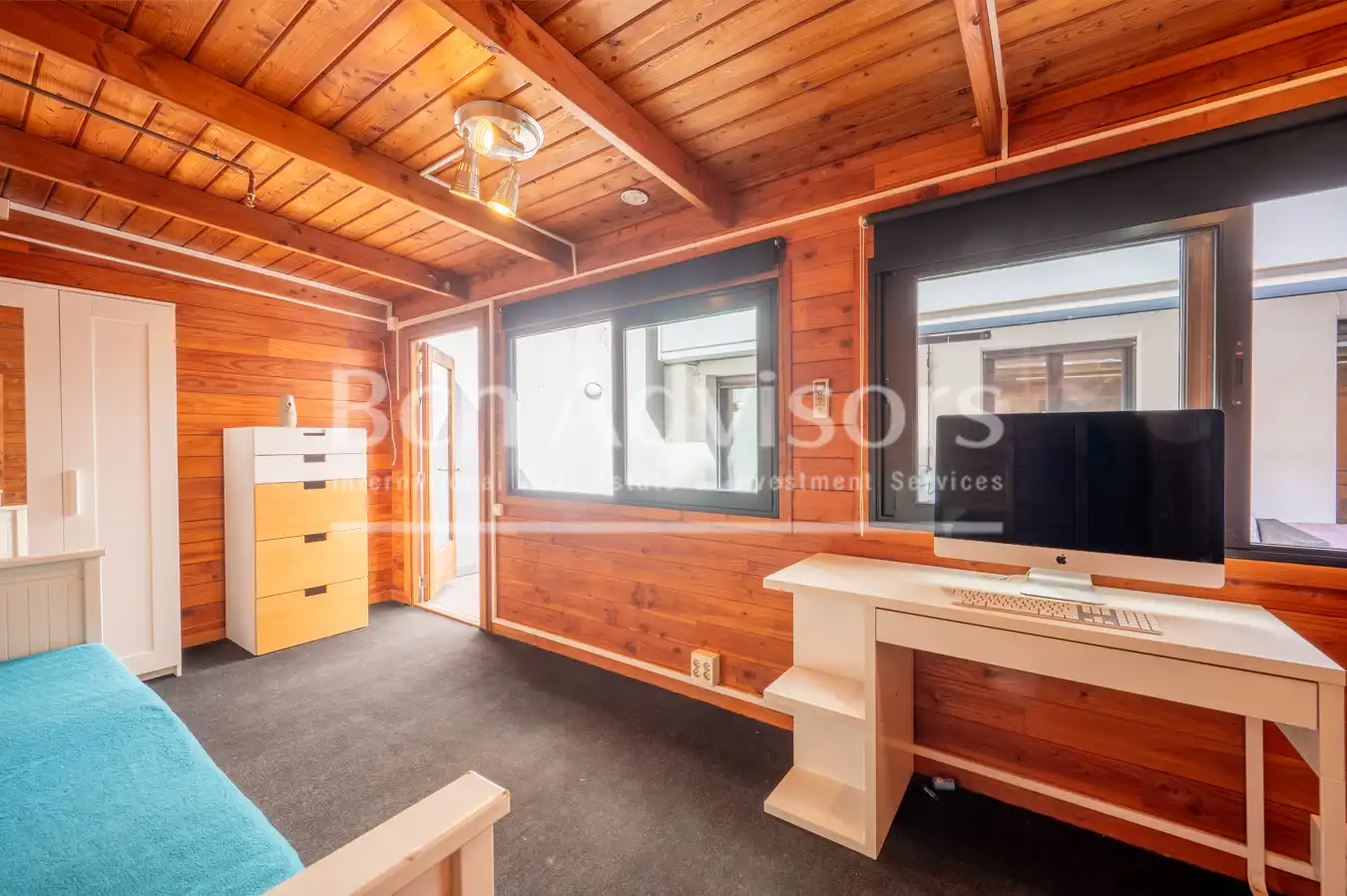 Flat for sale in Barcelona  with Air Conditioner, Heating and Parquet flooring