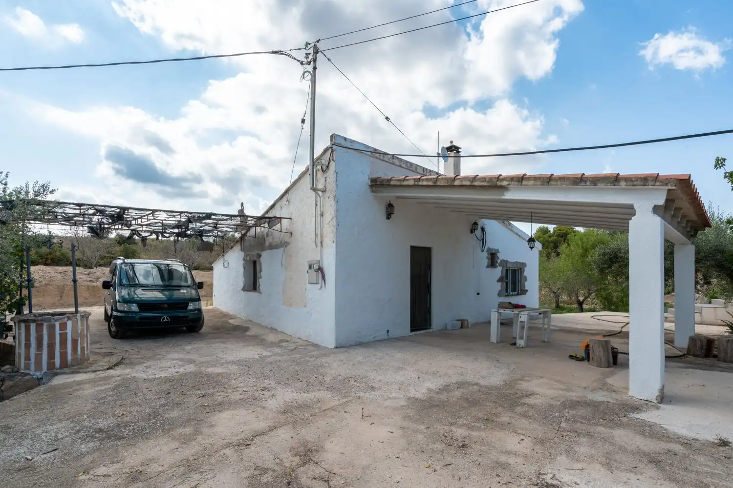 Vista exterior de Casa o xalet en venda en Tortosa amb Traster, Piscina i Moblat