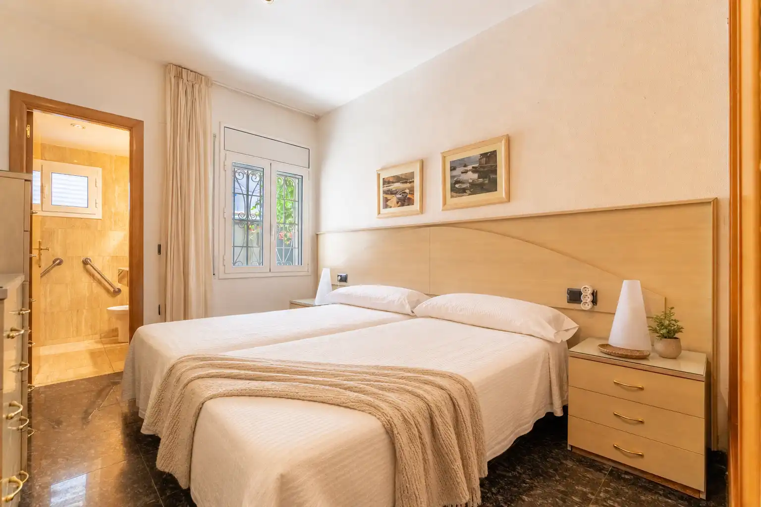 Habitación de Casa o chalet en venta en Cambrils con Calefacción, Terraza y Piscina