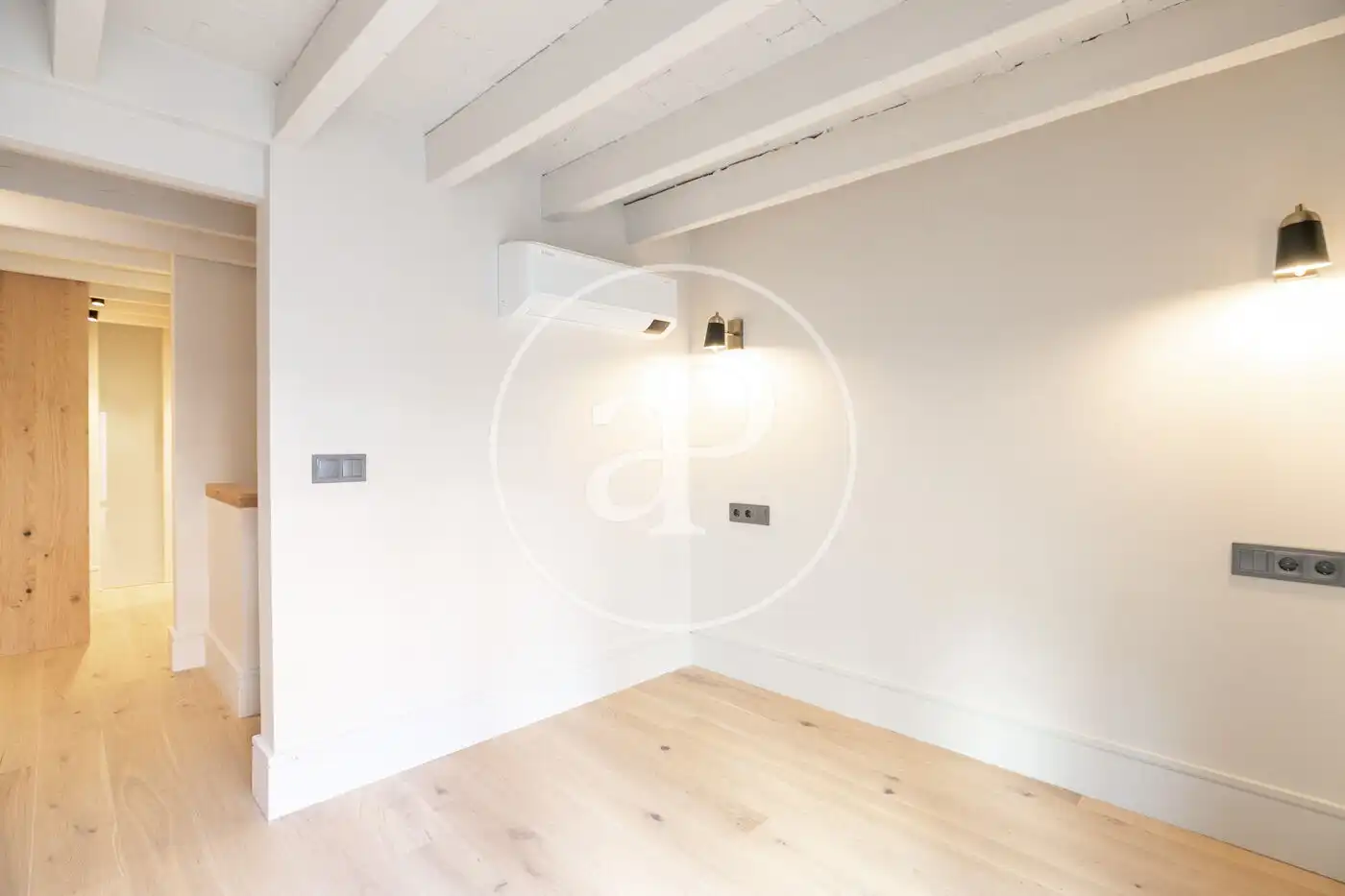 Dúplex en venta en Barcelona con Aire acondicionado, Calefacción y Terraza