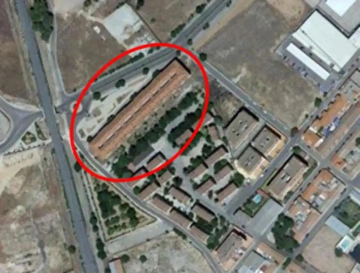 Vista exterior de Edificio en venta en Valdepeñas