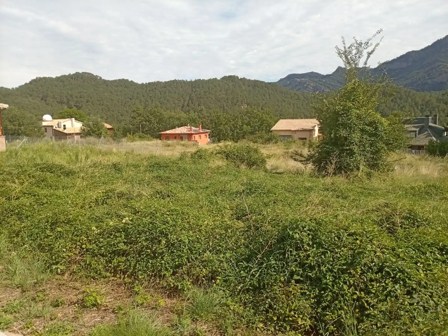 Residential land for sale in Carrer Castell de Roset 18, imagen 3
