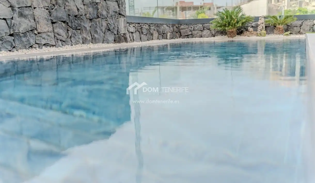 Swimming pool of Houses for sale in Adeje  with Terrace, Storage room and Swimming Pool