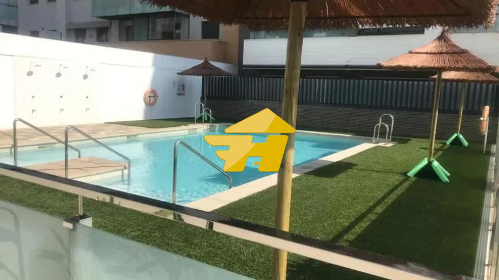 Piscina de Pis de lloguer en Málaga Capital amb Aire condicionat, Jardí privat i Piscina