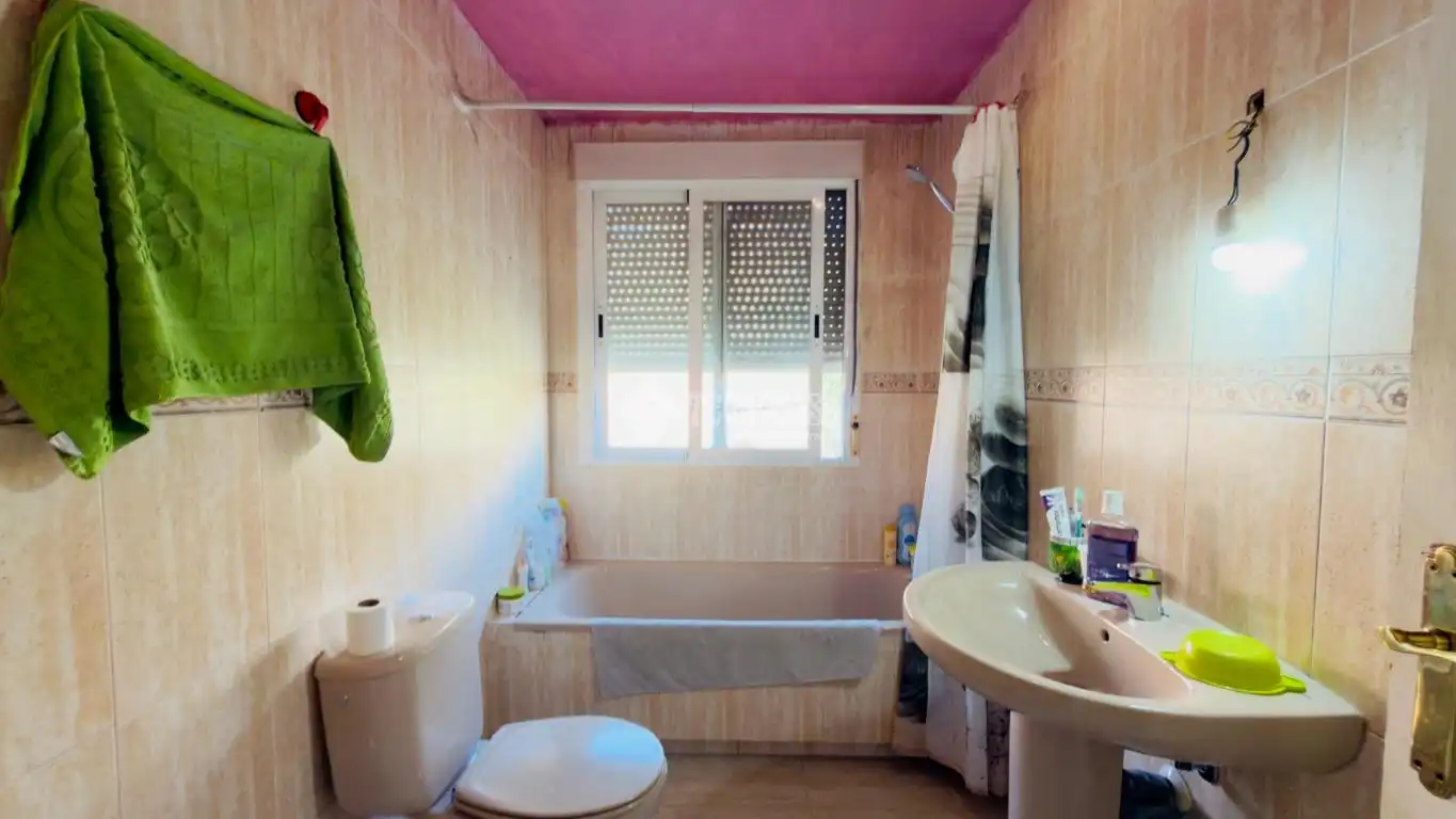 Bathroom of Detached homes for sale in Seseña  with Balcony