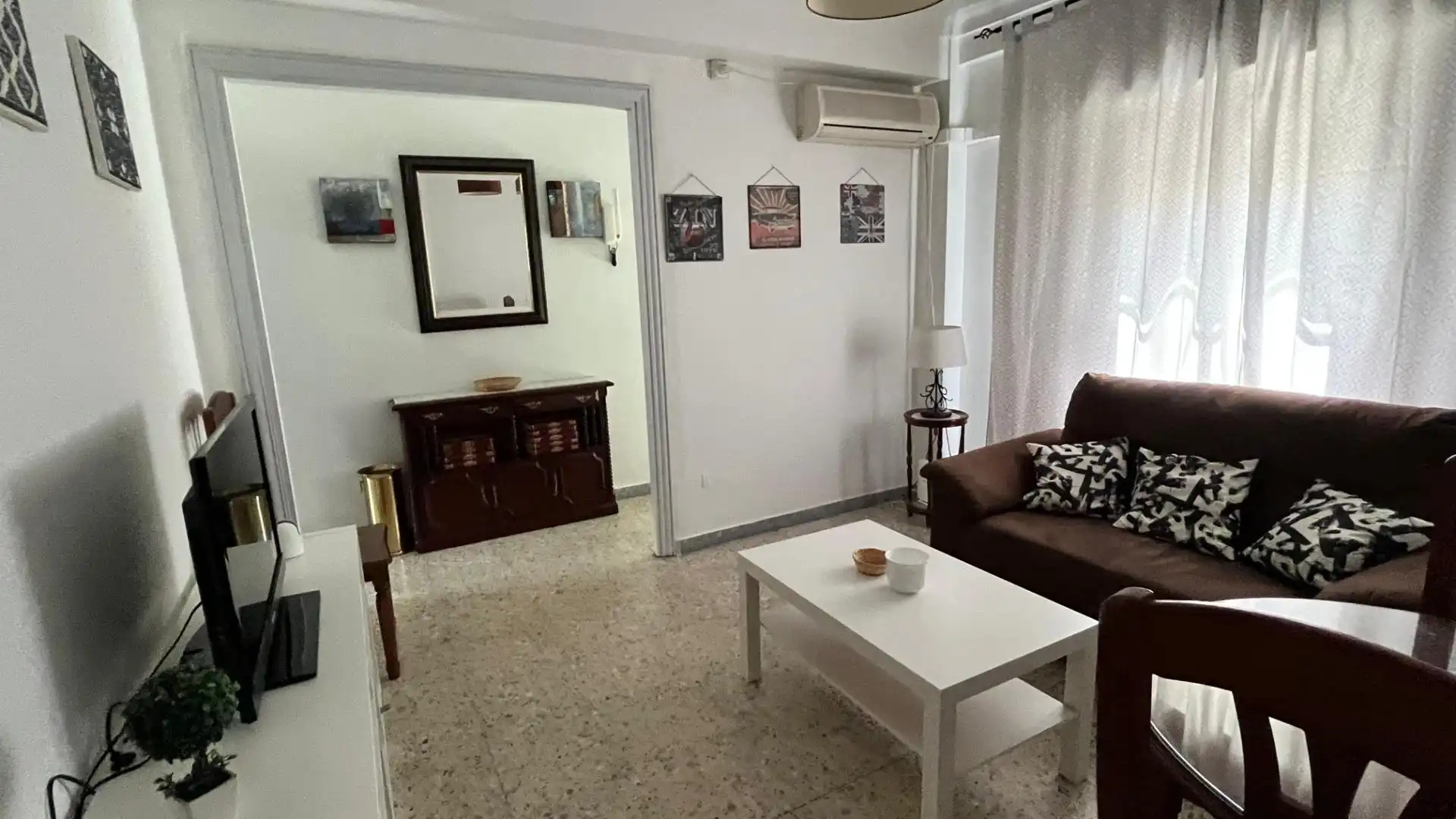 Sala d'estar de Pis en venda en Sevilla amb Aire condicionat, Terrassa i Moblat