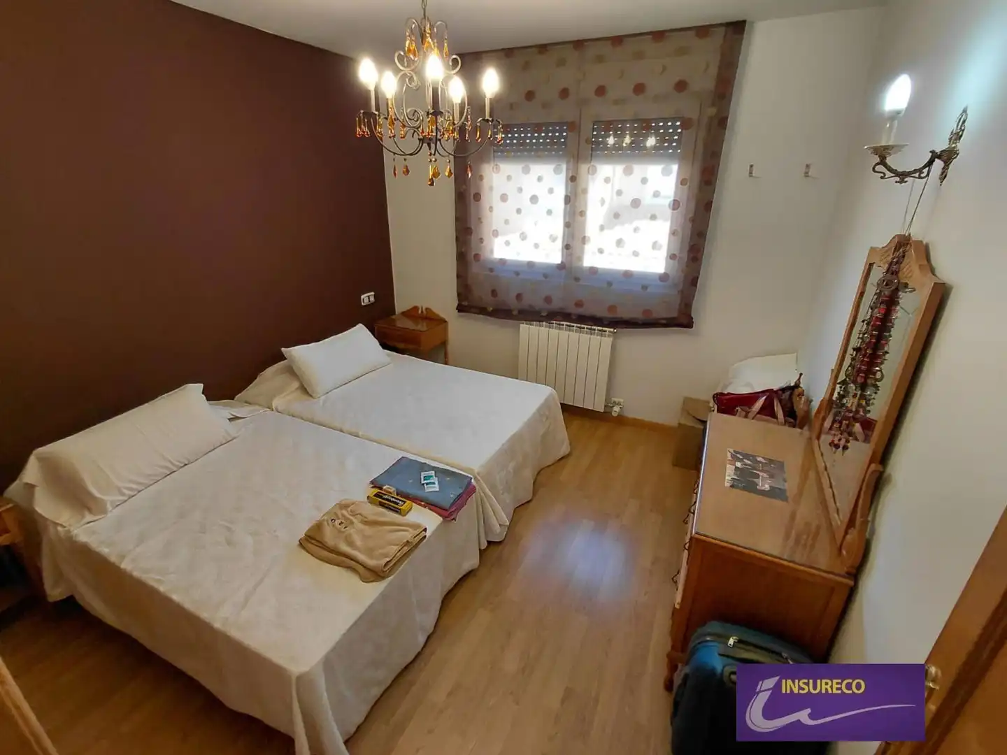Casa aparellada amb piscina en venda a Llano-Fc, imagen 37