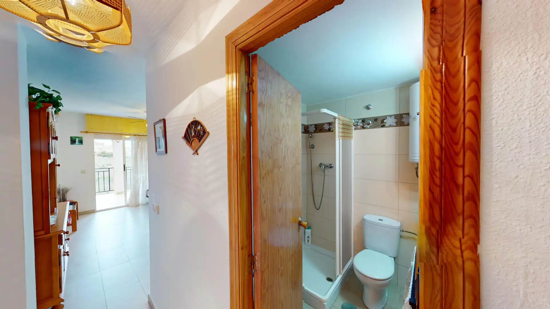 Baño de Piso en venta en Torrevieja con Terraza, Amueblado y Lavadora