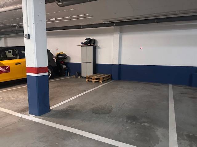 Garaje en Alquiler en Carrer del Coronel Sanfeliu en El Clot