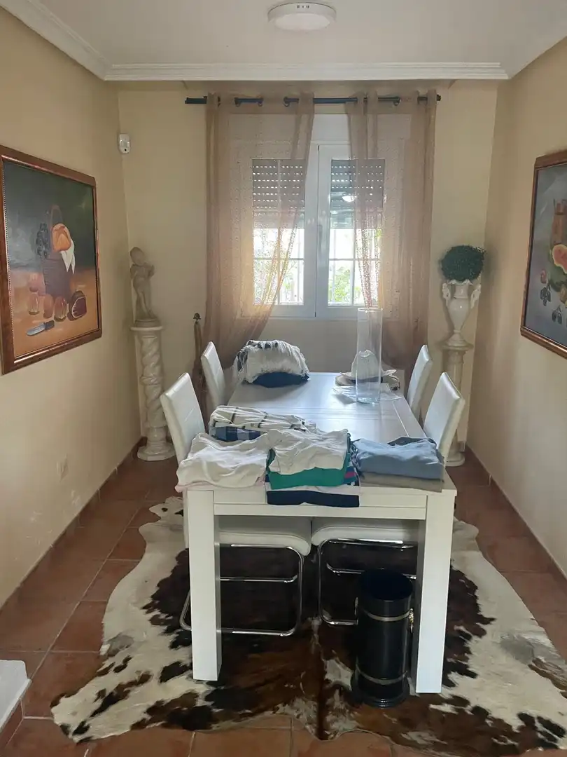 Menjador de Casa o xalet de lloguer en Roquetas de Mar amb Aire condicionat, Calefacció i Jardí privat