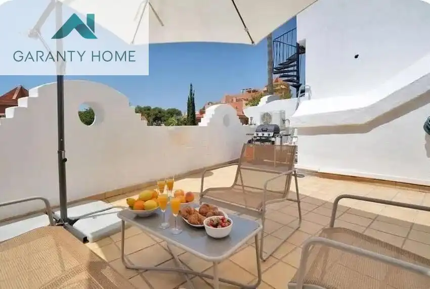 Adossat amb piscina de lloguer a Elviria - Cabopino