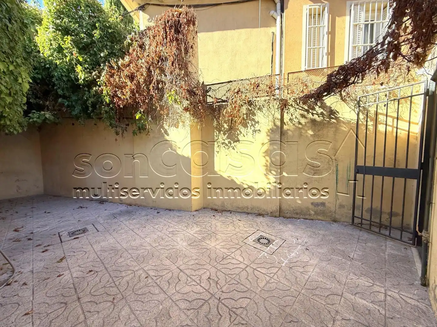 Casa adosada en venta en El Viso