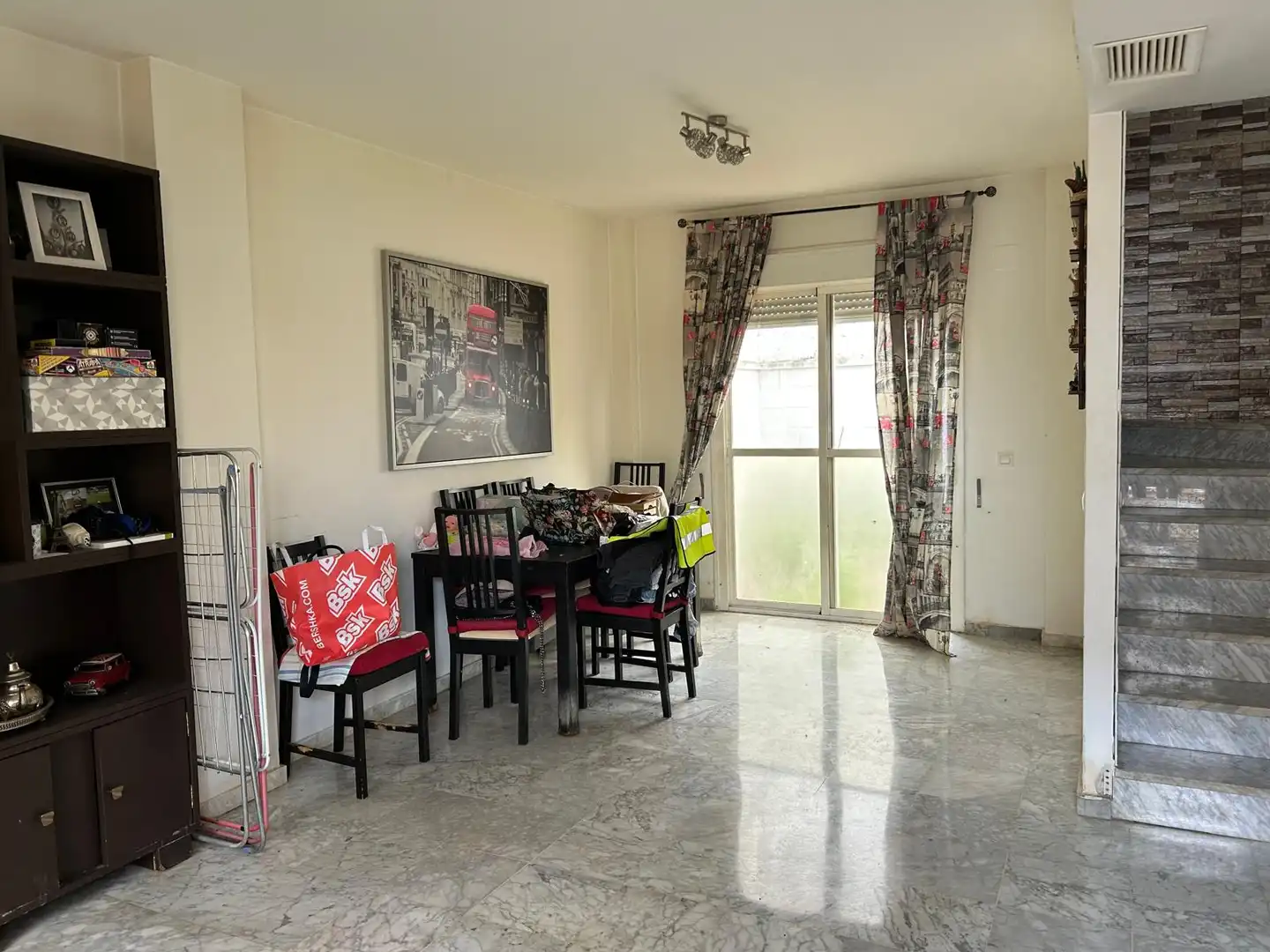 Menjador de Casa o xalet en venda en Villanueva del Ariscal amb Aire condicionat, Jardí privat i Balcó