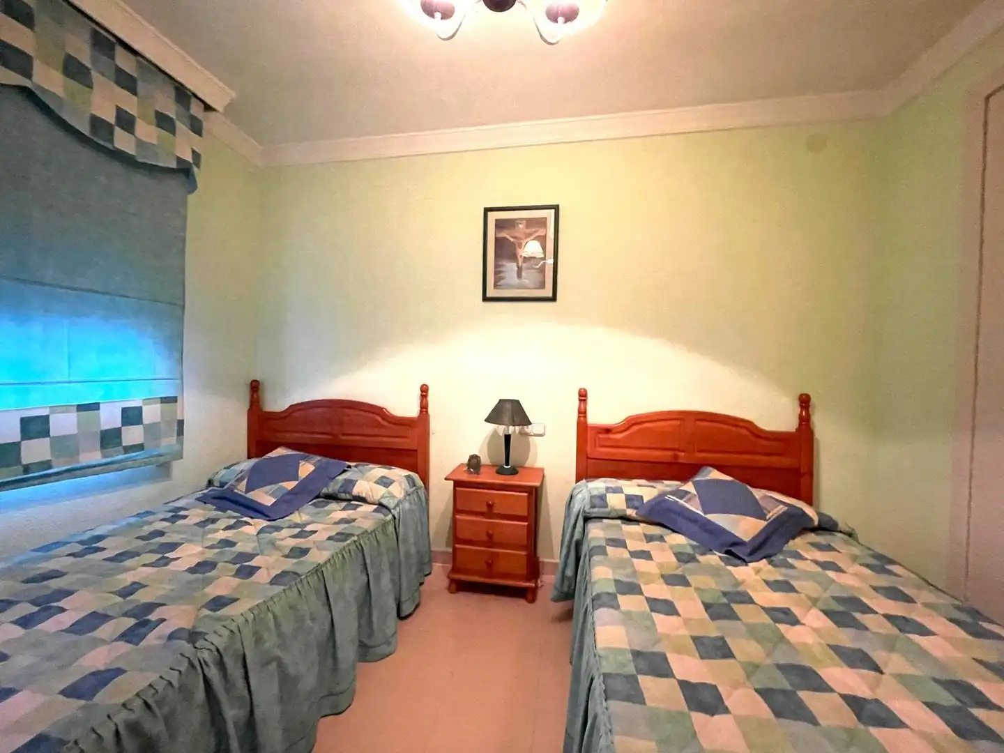 Habitación de Piso en venta en Almonte con Calefacción, Terraza y Amueblado