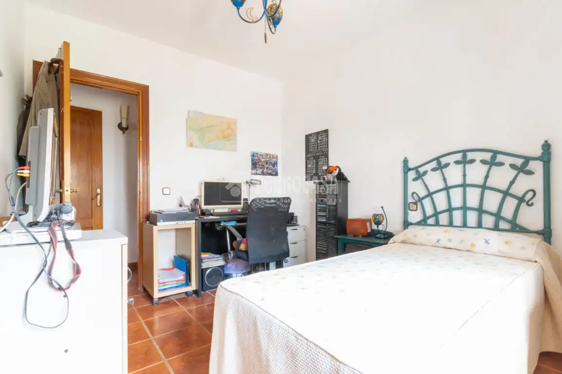 Dormitori de Casa o xalet en venda en Alhaurín de la Torre amb Aire condicionat i Piscina