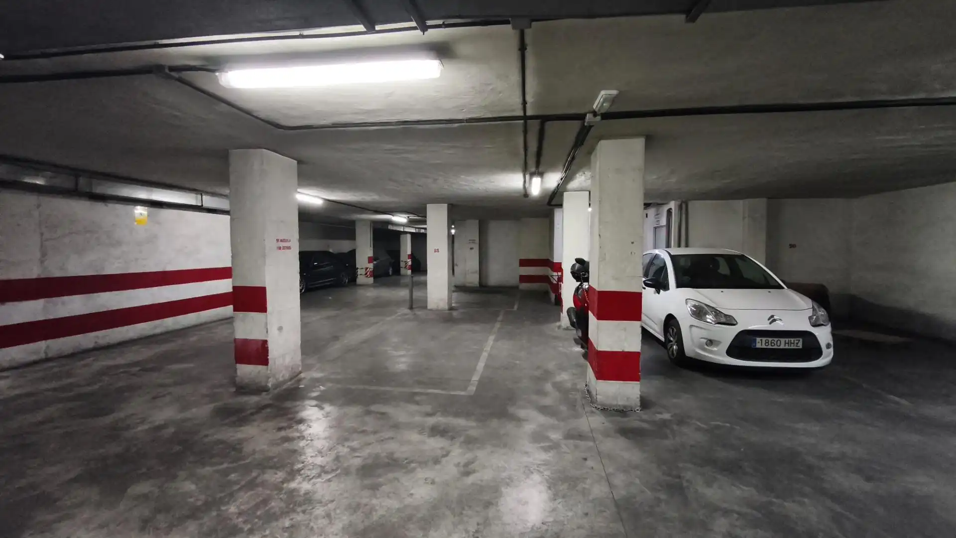 Aparcament de Garatge de lloguer en Granada
