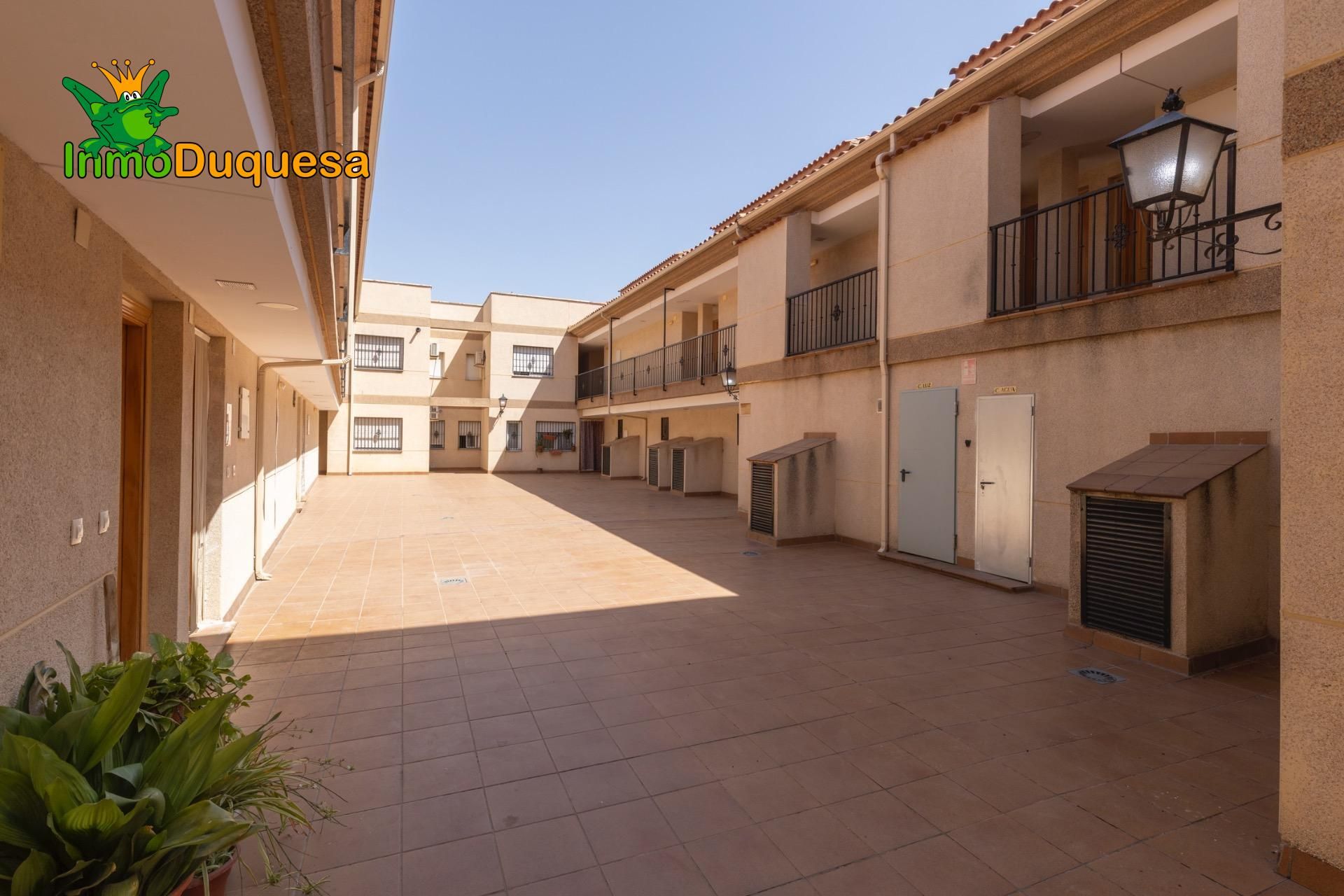 Exterior view of Apartment for sale in Vegas del Genil  with Air Conditioner and Balcony
