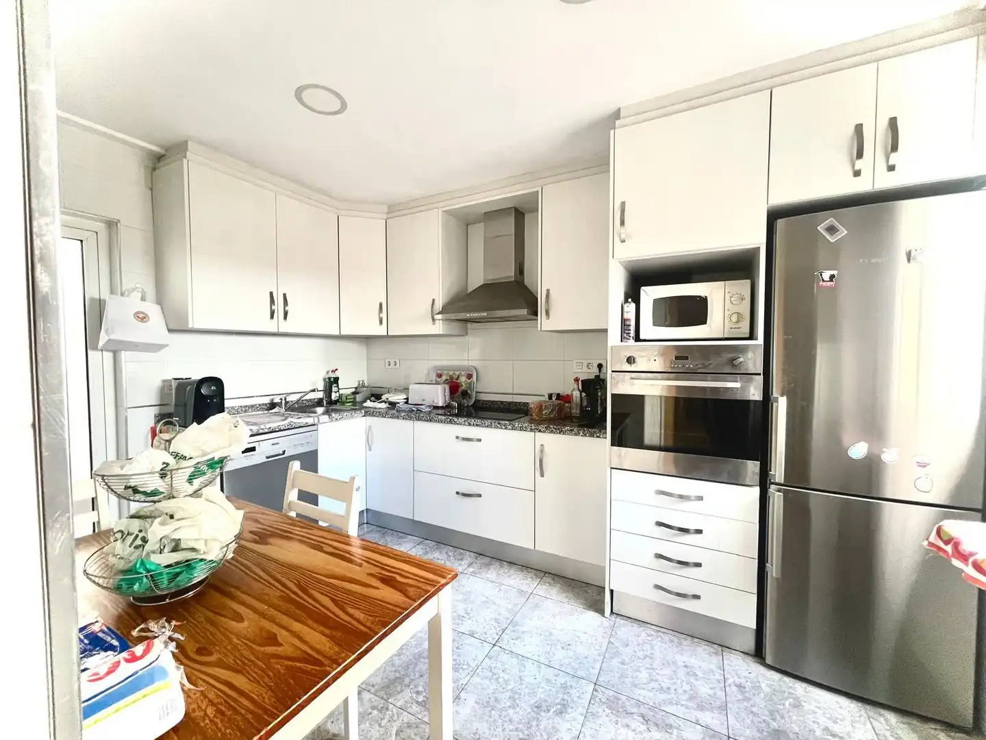 Kitchen of Flat for share in Elche / Elx  with Air Conditioner, Parquet flooring and Furnished