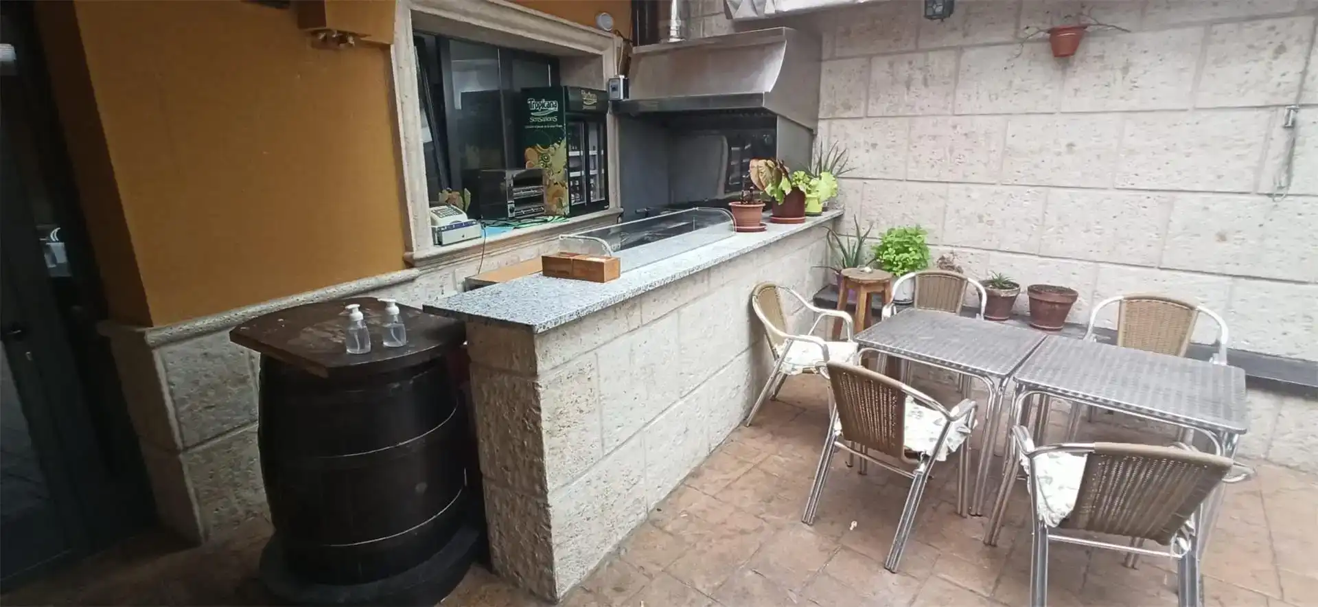 Terrassa de Local en venda en Aguilafuente, Segovia