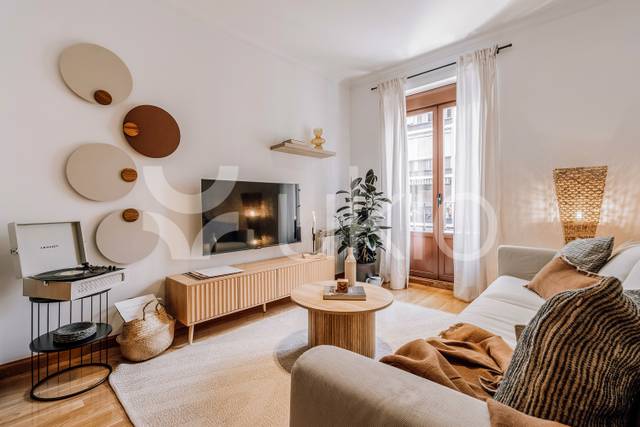 Apartamento en Alquiler en Calle de Sandoval en Trafalgar