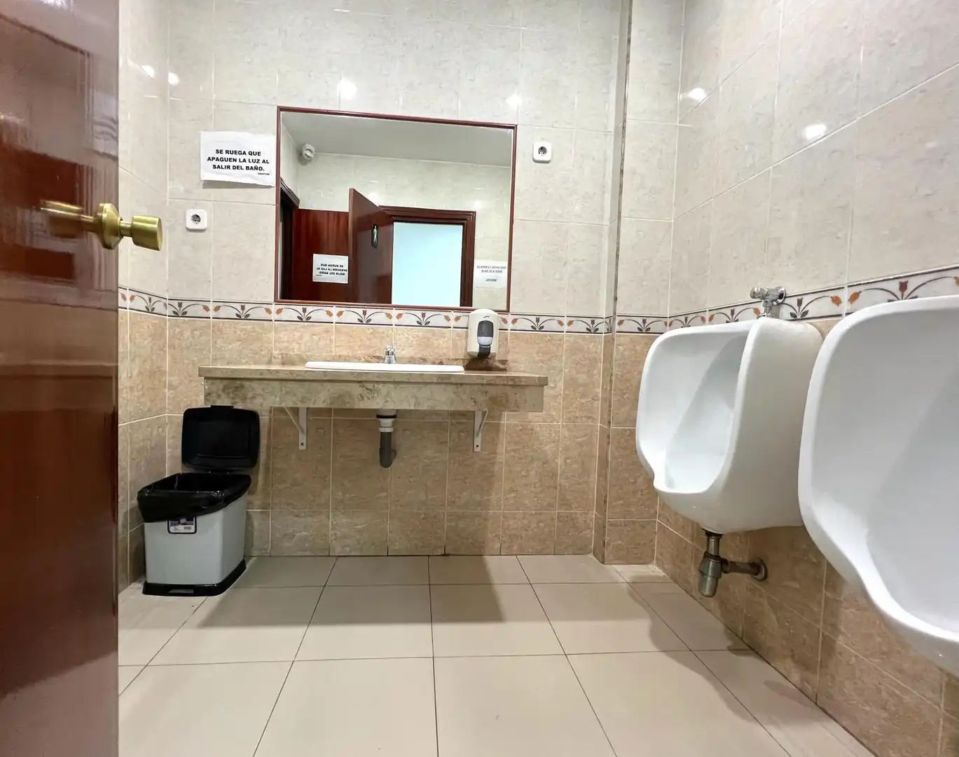 Bathroom of Office for rent in Getafe