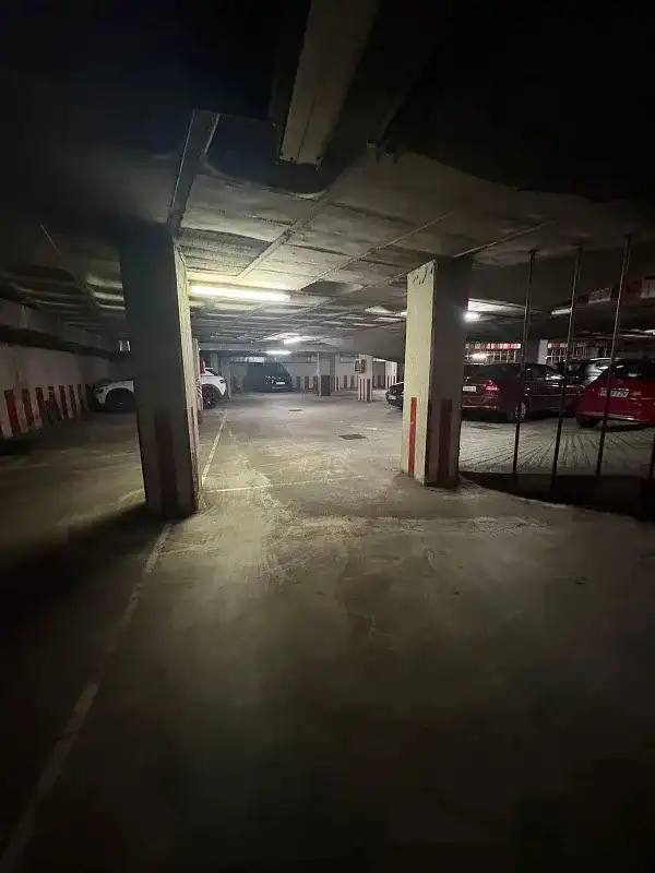 Parkplatz von Garage zum Verkauf in Ferrol