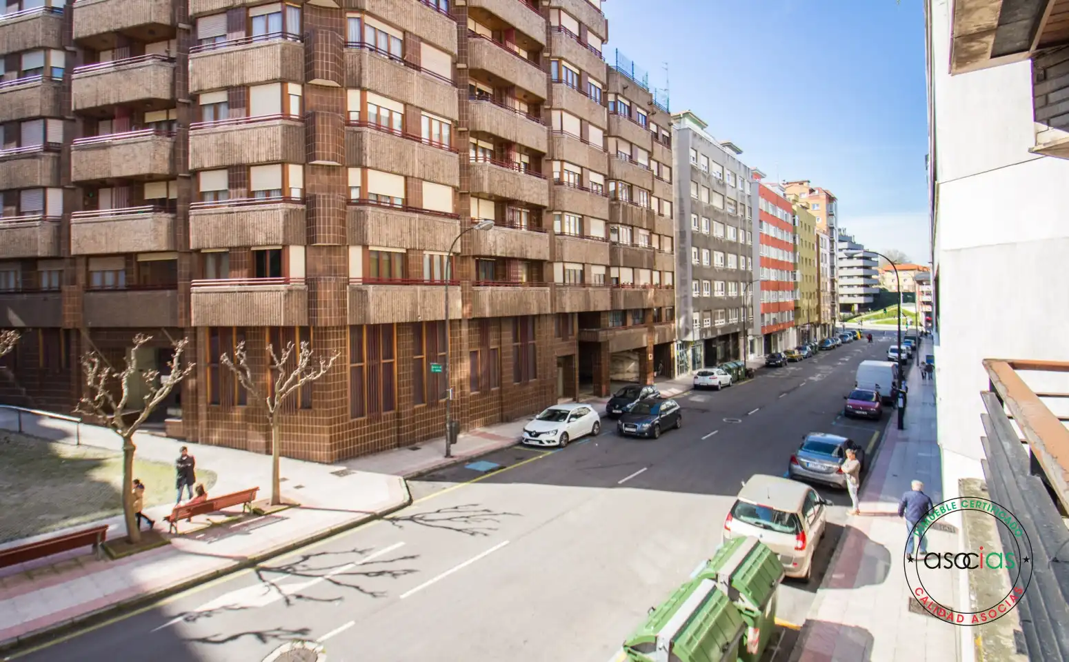Außenansicht von Büro zum Verkauf in Avilés mit Heizung