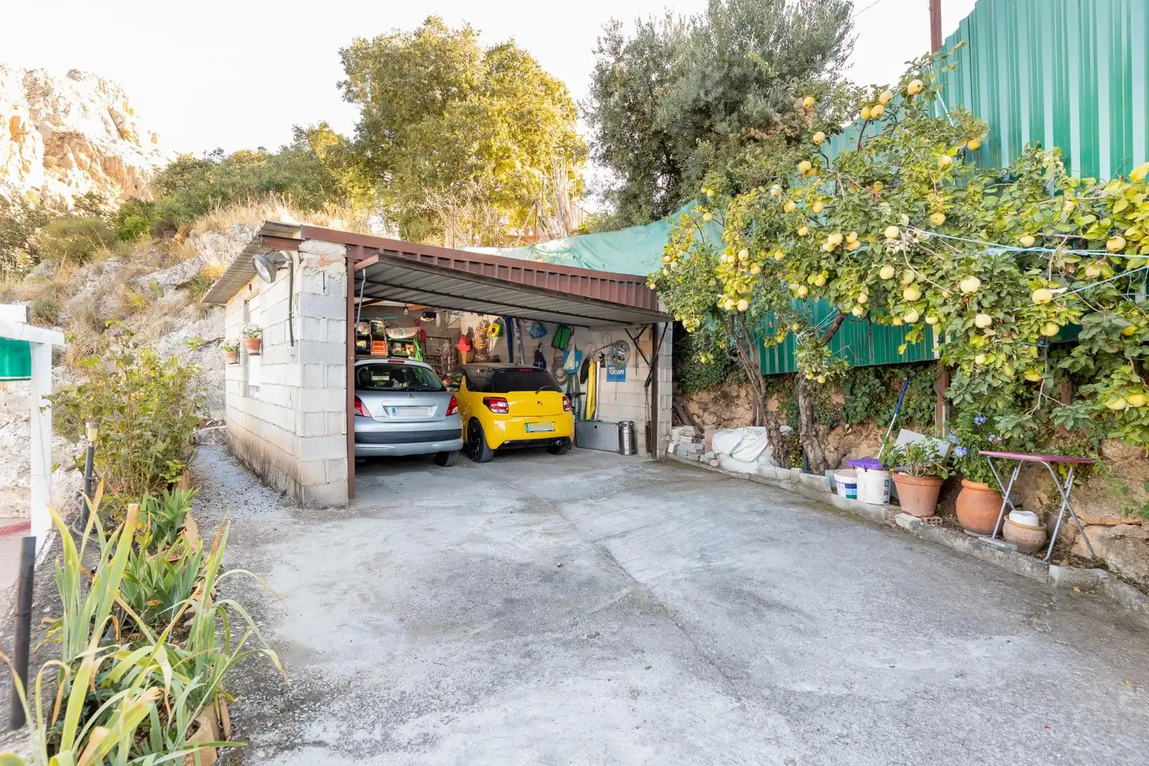 Aparcament de Casa o xalet en venda en Cogollos de la Vega amb Jardí privat, Terrassa i Traster