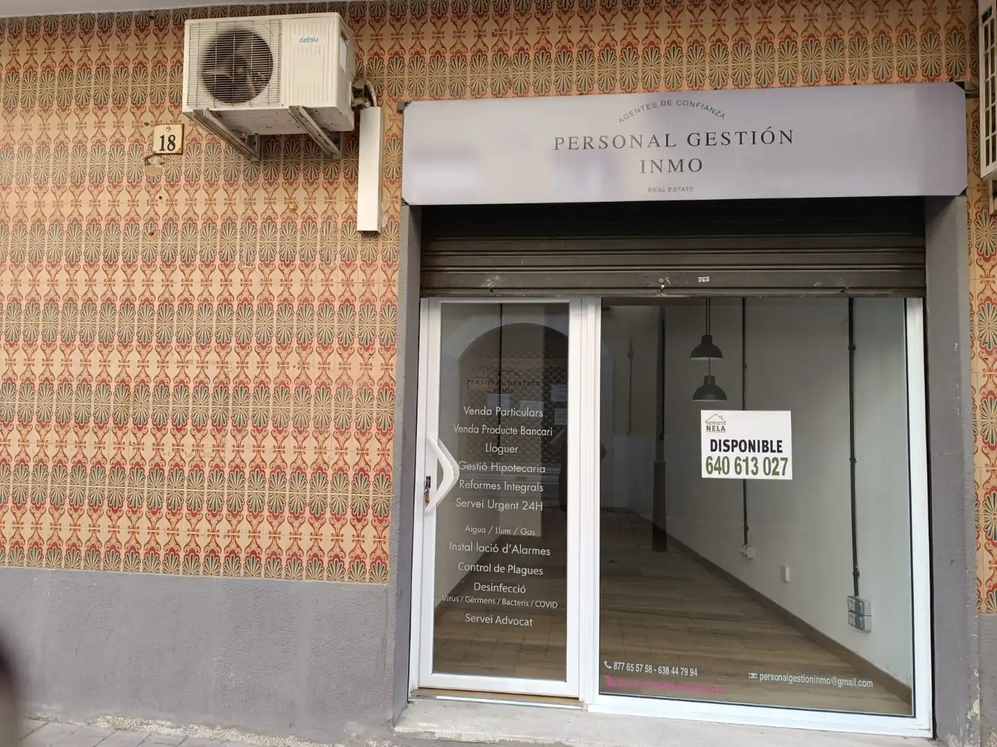 Locale commerciale in affitto a Carrer de Ramon Casas 14