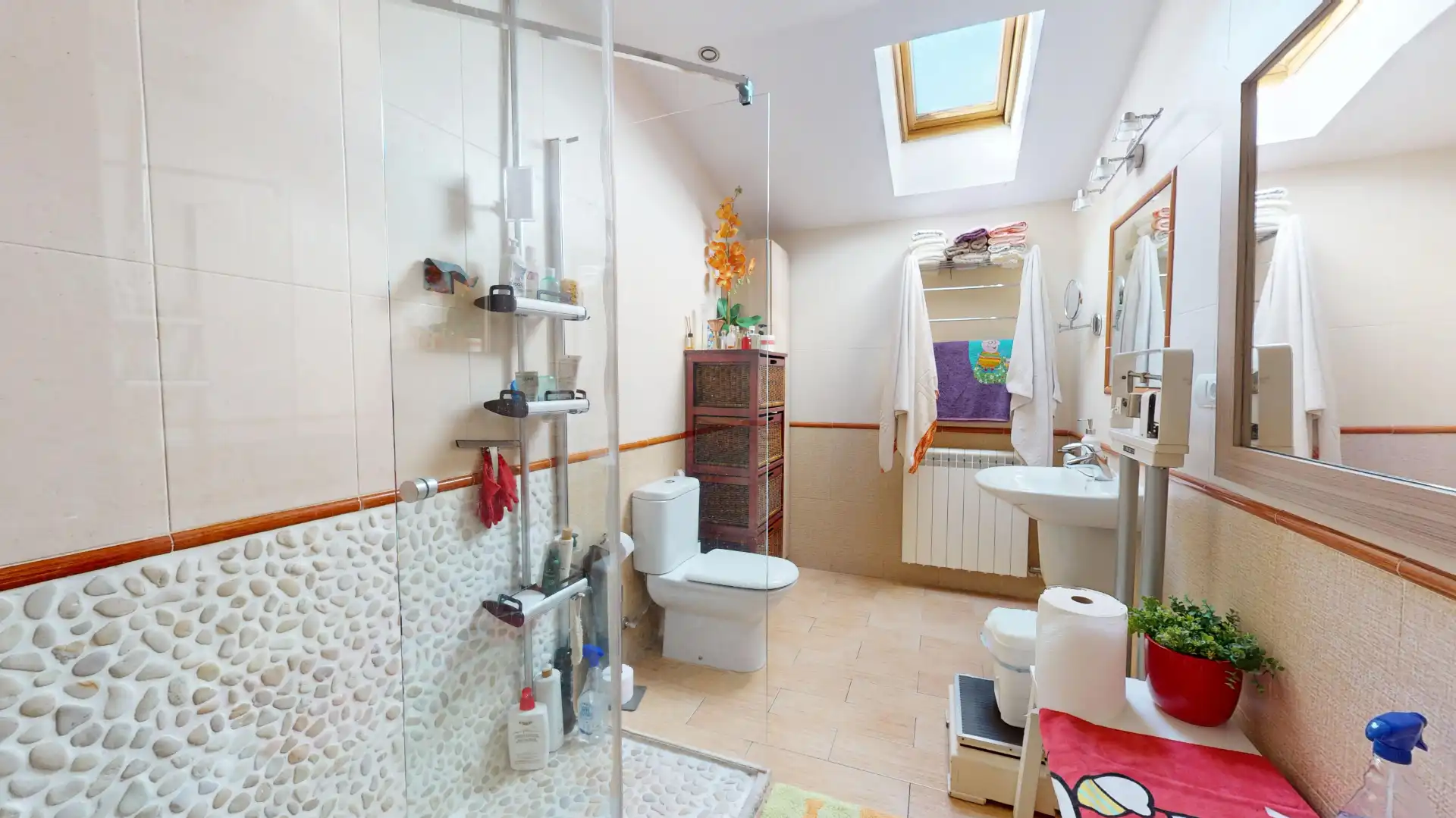 Baño de Dúplex en venta en Prades con Calefacción, Terraza y Horno