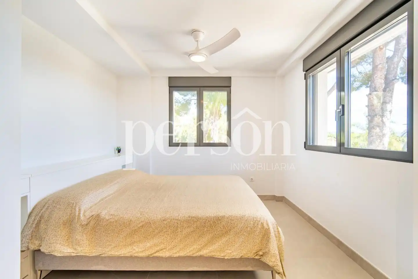 Bedroom of Houses for sale in L'Eliana  with Air Conditioner, Heating and Private garden