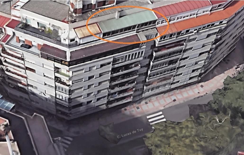 Àtic en venda a Calle LUCAS TUY, Centro Ciudad