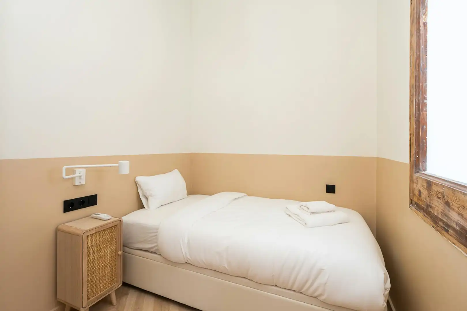 Habitación de Piso de alquiler en Barcelona con Aire acondicionado, Calefacción y Amueblado