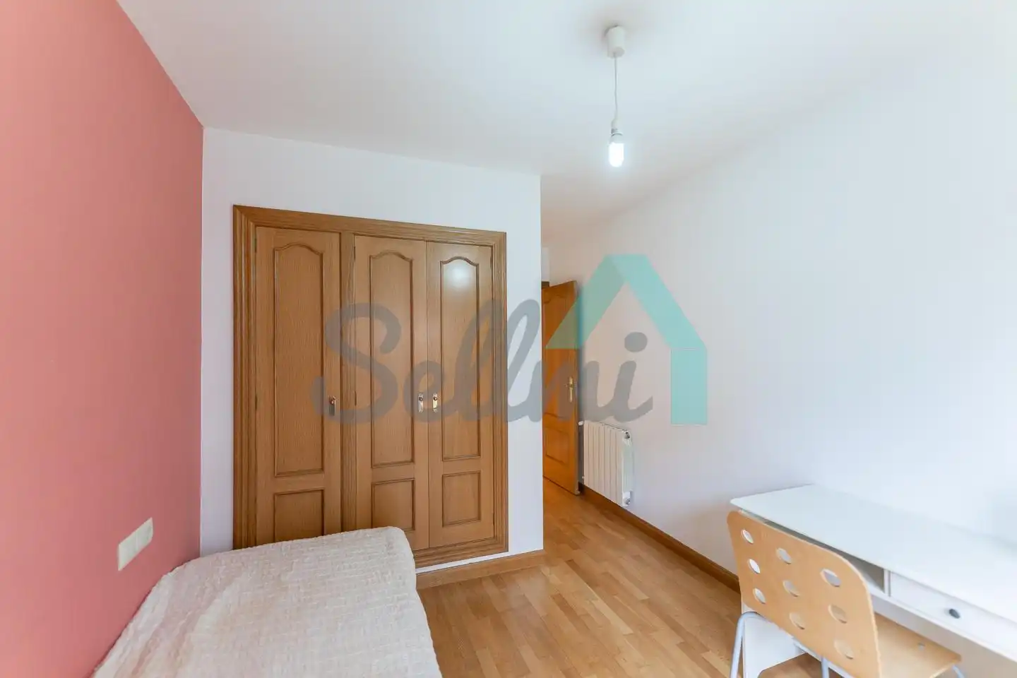 Bedroom of Flat for rent in Oviedo   with Heating, Parquet flooring and Terrace