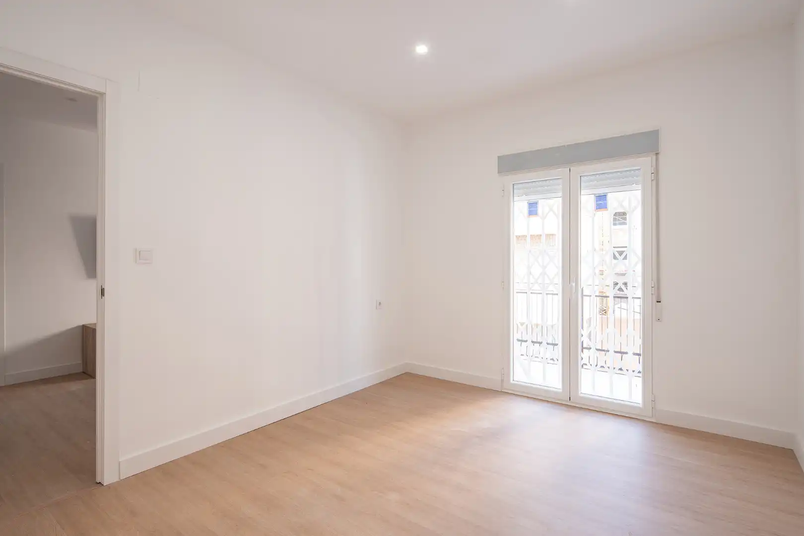 Habitación de Piso en venta en Granada con Horno, Lavadora y TV