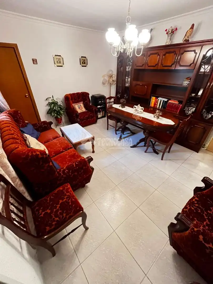 Wohnzimmer von Einfamilien-Reihenhaus zum Verkauf in Puertollano