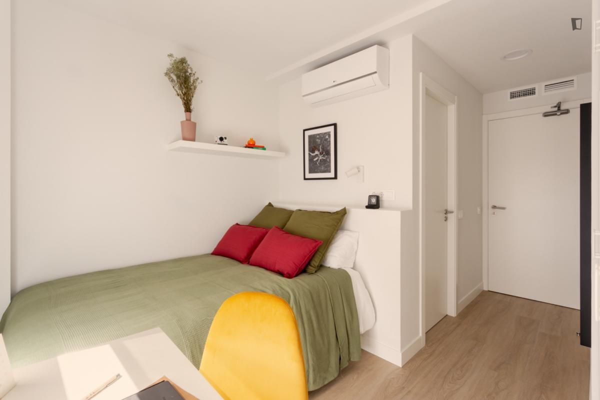 Casa o xalet per a compartir a Valdeacederas