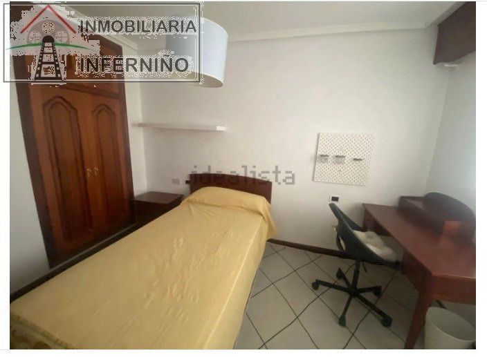 Dormitori de Pis de lloguer en Ferrol